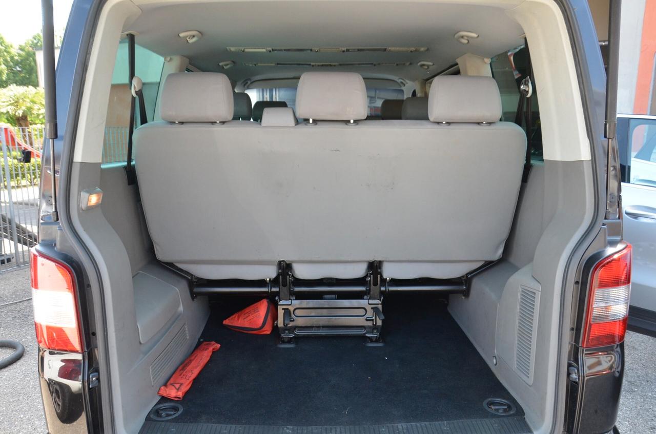 Volkswagen Transporter 2.5 TDI/130CV CARAVELLE AUTOMATICO 9 POSTI