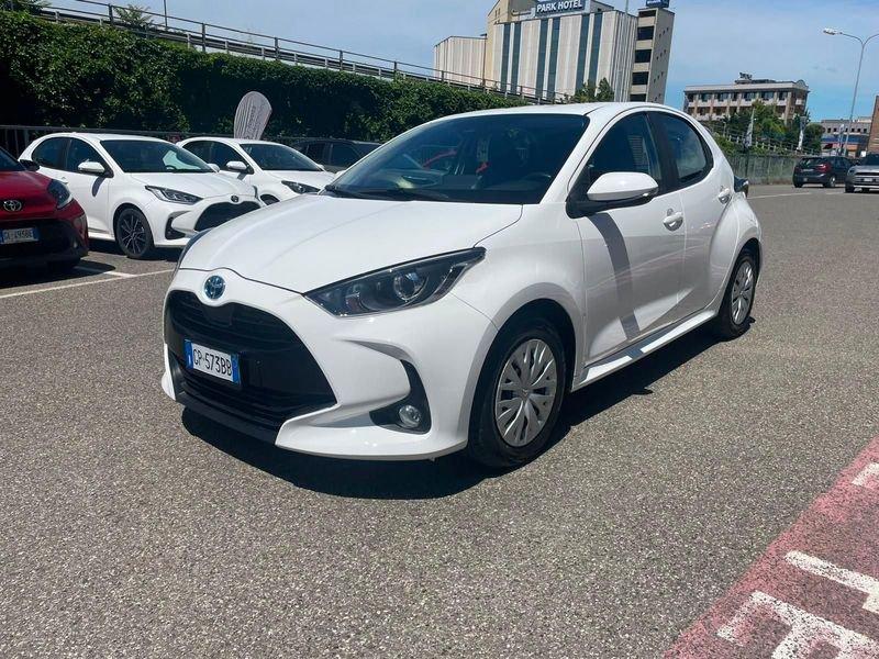 Toyota Yaris Hybrid Active MY22 IVA ESPOSTA COMPRESA
