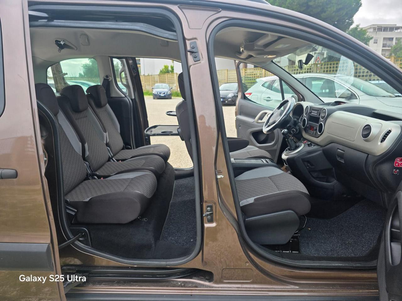 Peugeot Partner Tepee 1.6 HDi 92CV Outdoor 2015