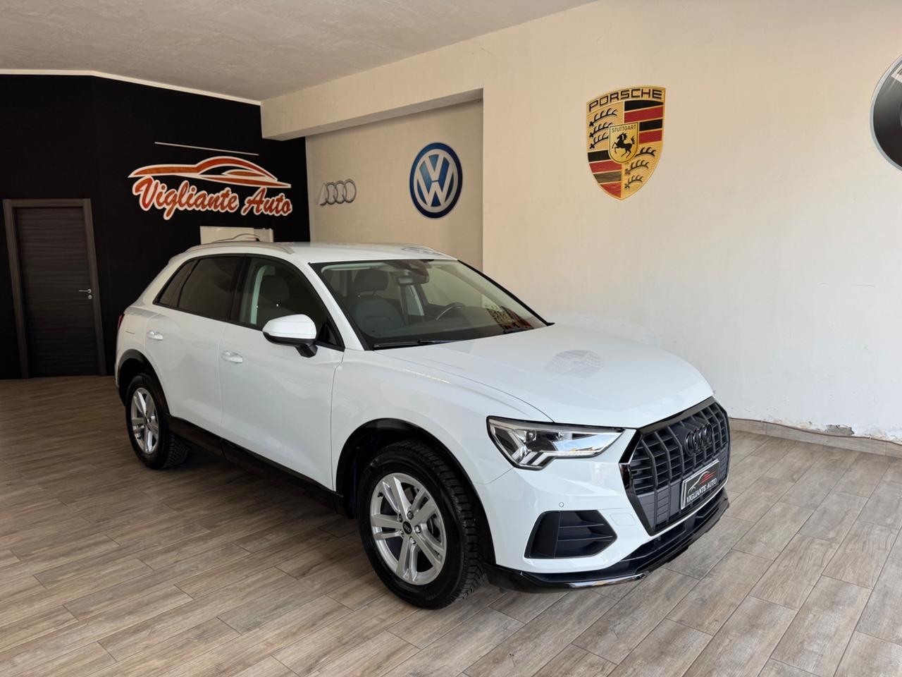 Audi Q3 35 TDI S tronic Business Advanced