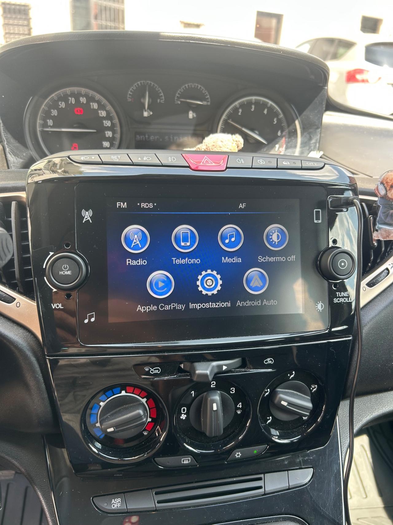 Ypsilon 1.0 FireFly 5 porte S&S Hybrid Alberta Ferretti
