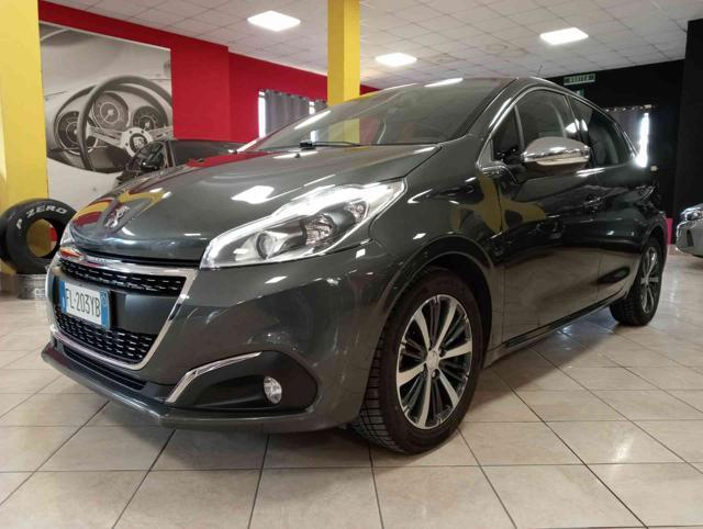 PEUGEOT 208 1° serie PureTech 82 5 porte Allure