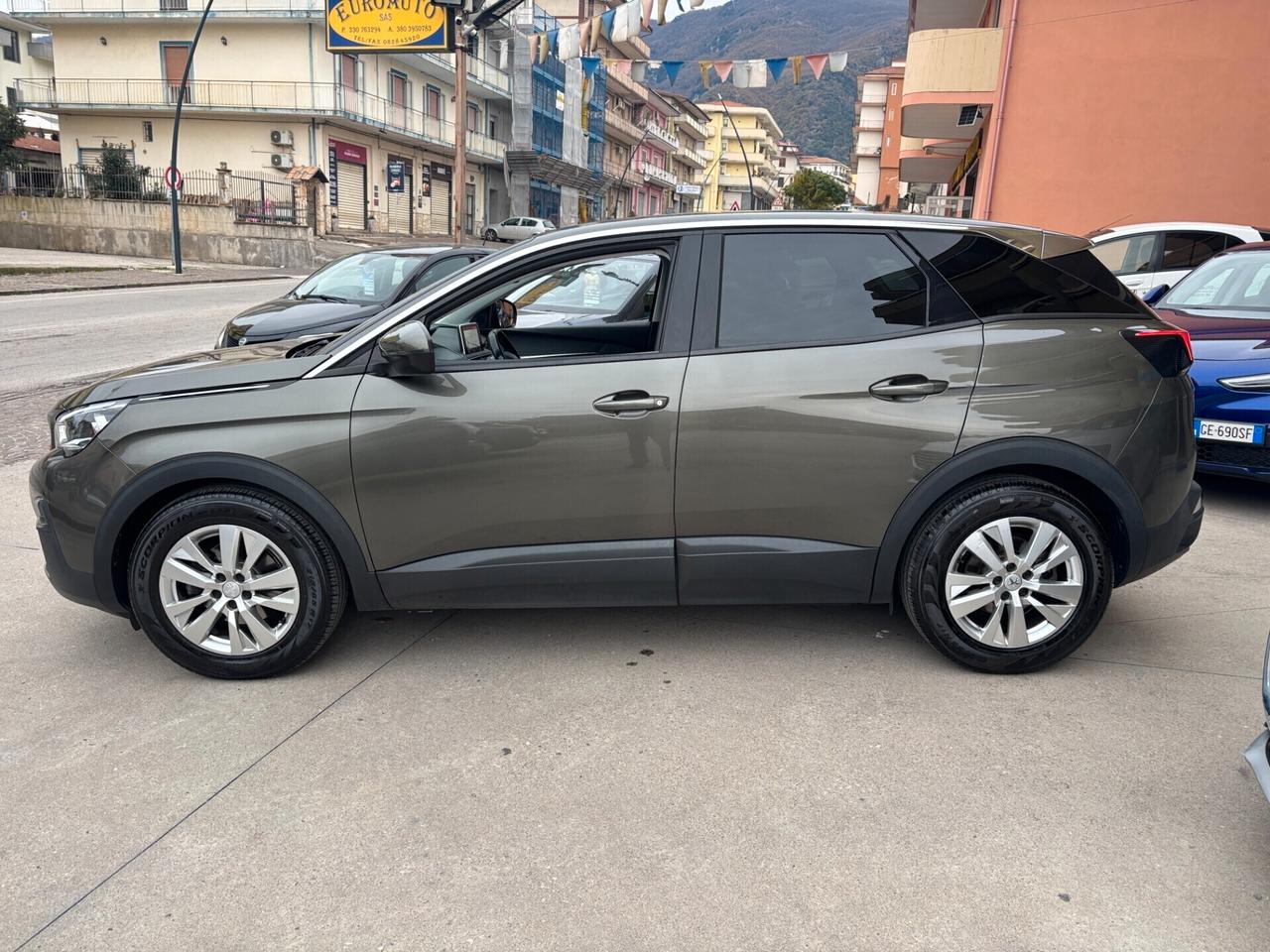 Peugeot 3008 BlueHDi 130 cv - 2019