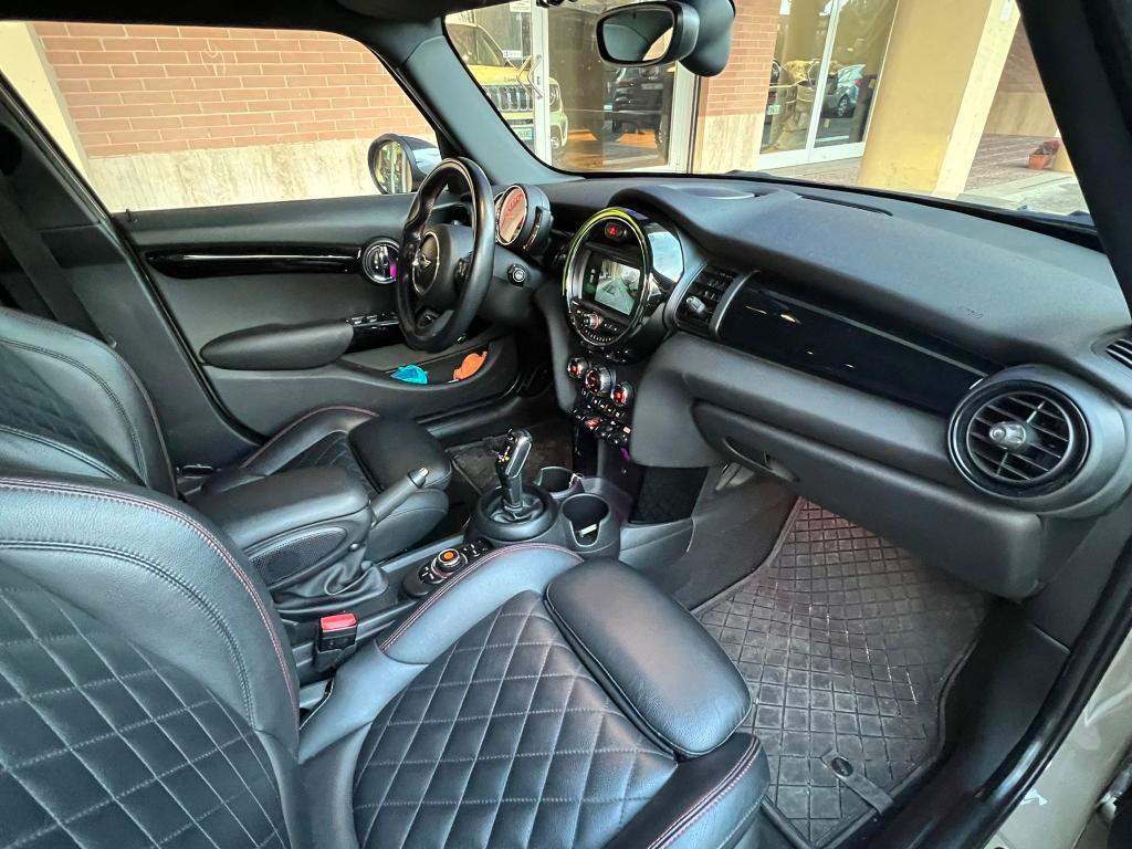 Mini Cooper SD 5p Cooper SD Hype JCW 5p Auto *Promo SD 2026*