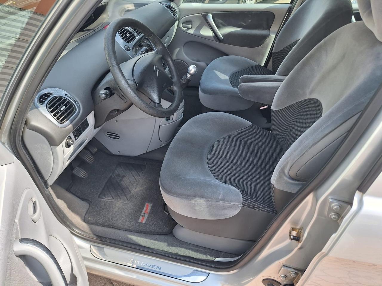 Citroen Xsara Picasso 1.6 benzina, pezzi di RICAMBI