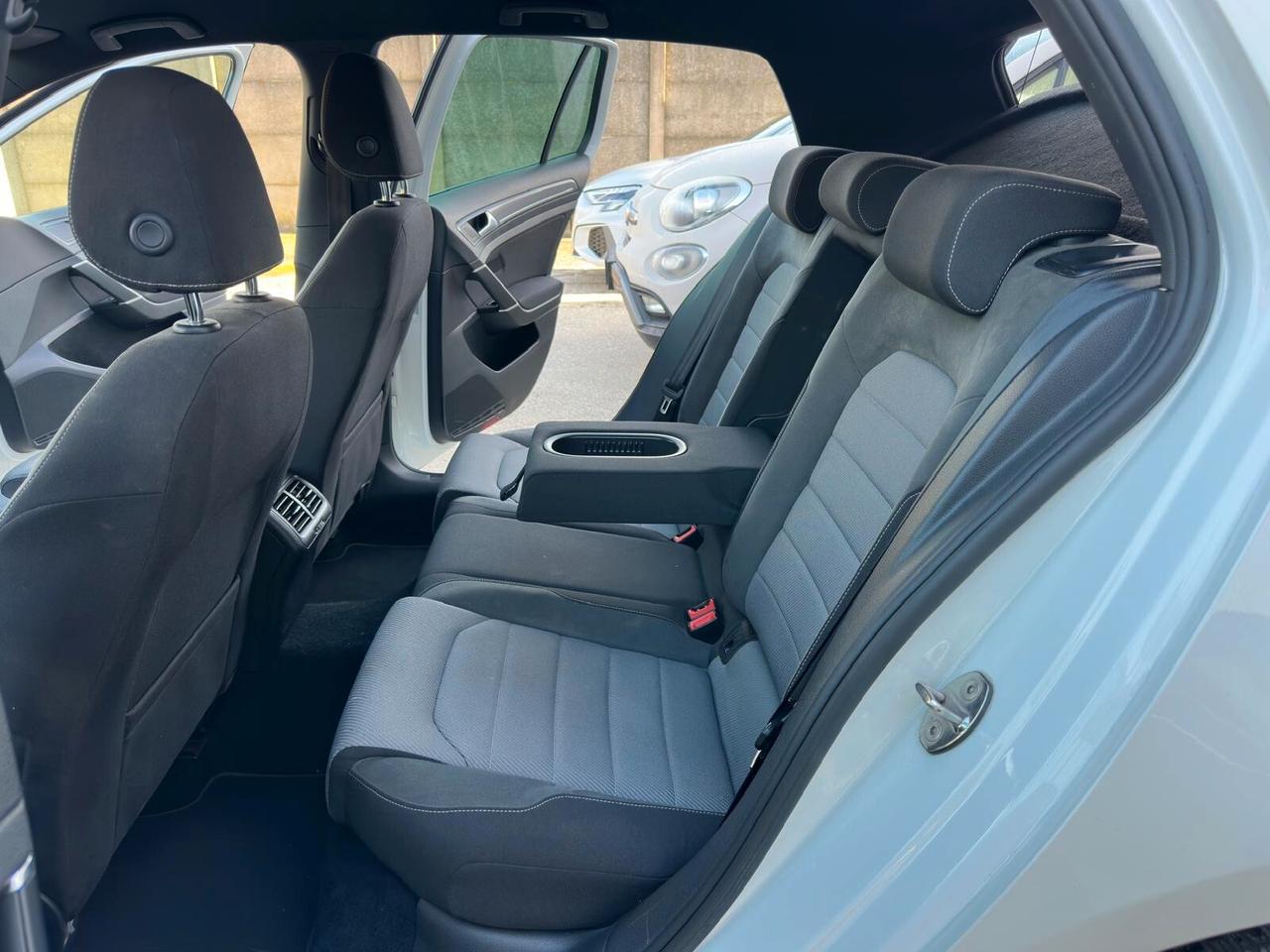 Volkswagen Golf 1.6 TDI 110 CV 5p. Sport Edition BlueMotion Technology