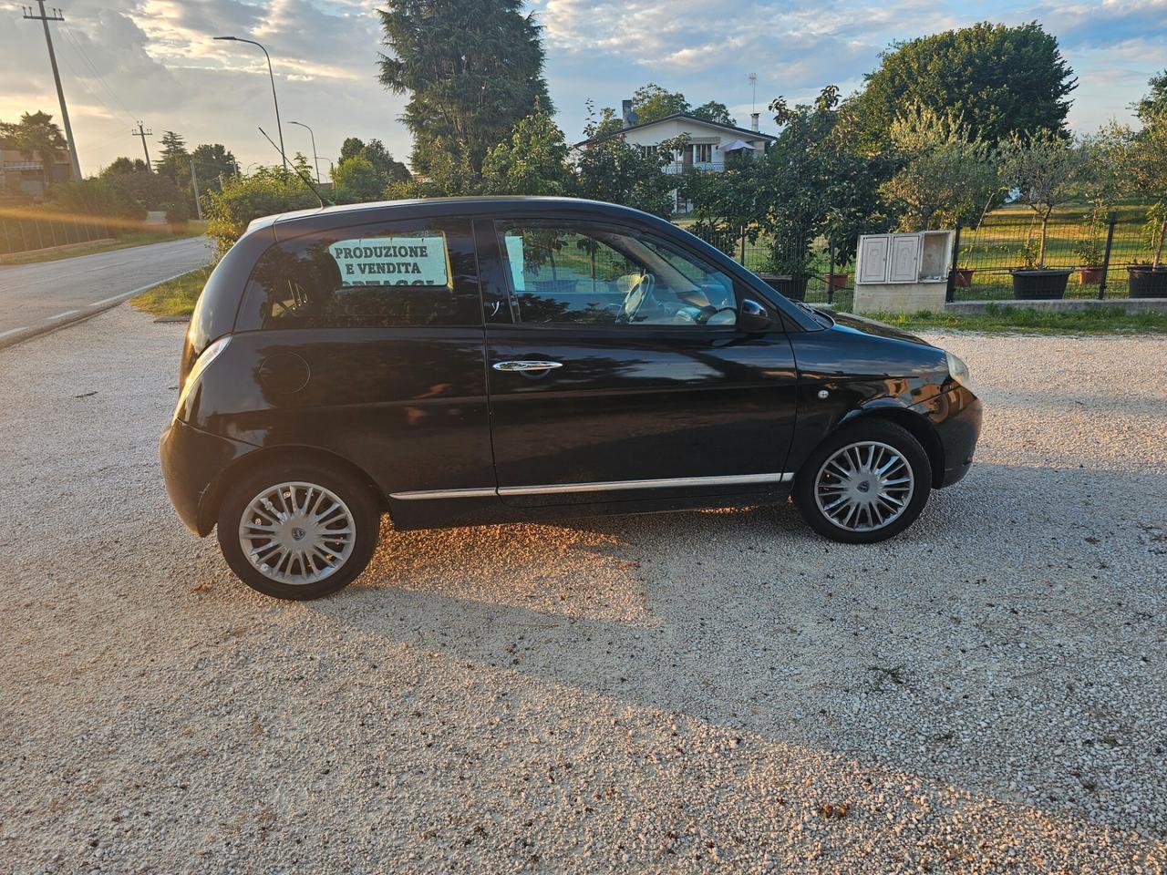 Lancia Ypsilon 1.2 Argento