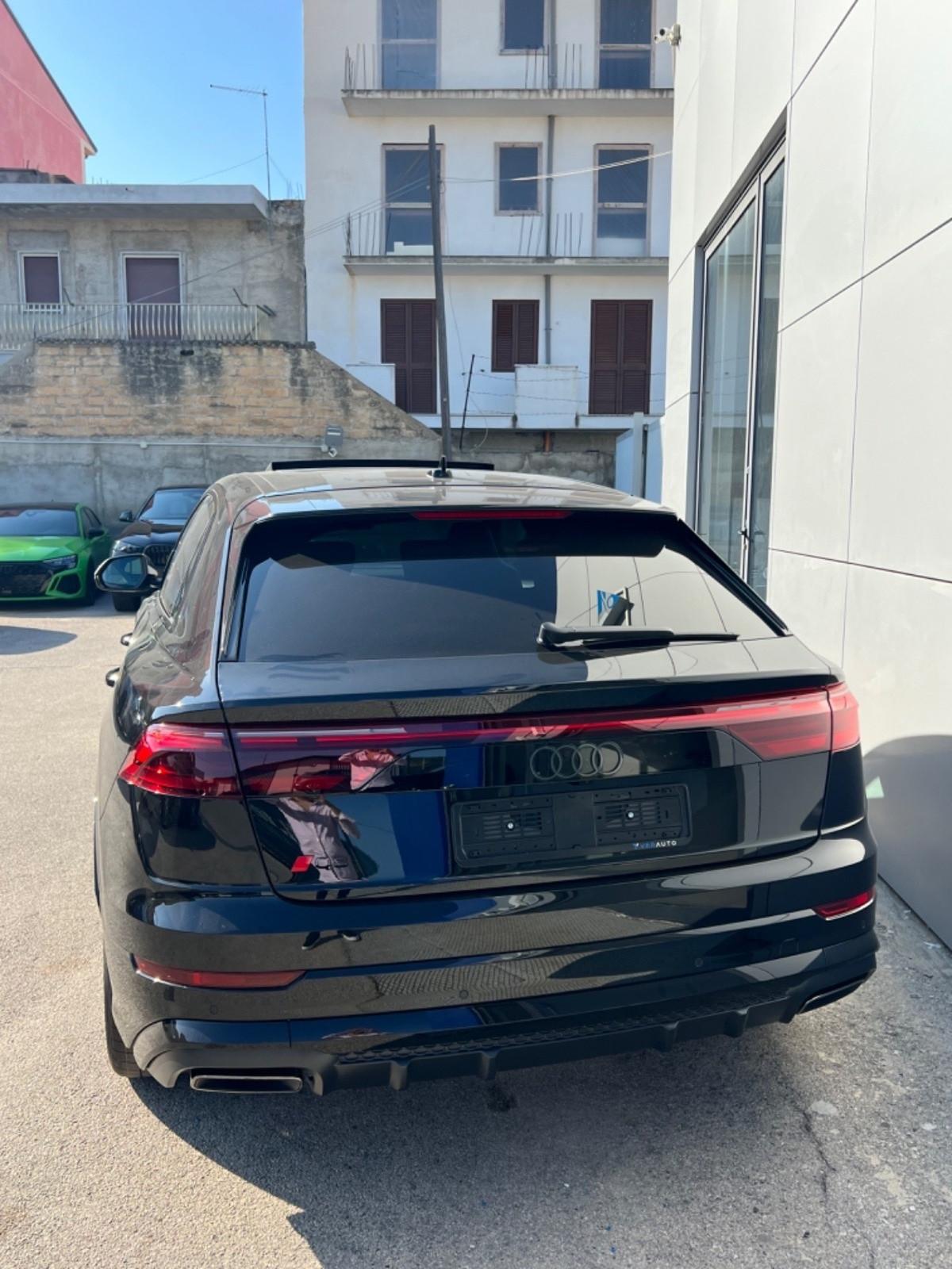 Audi Q8 SUV TDI quattro 210 kW tiptronic S line edition Possibilità noleggio no scoring