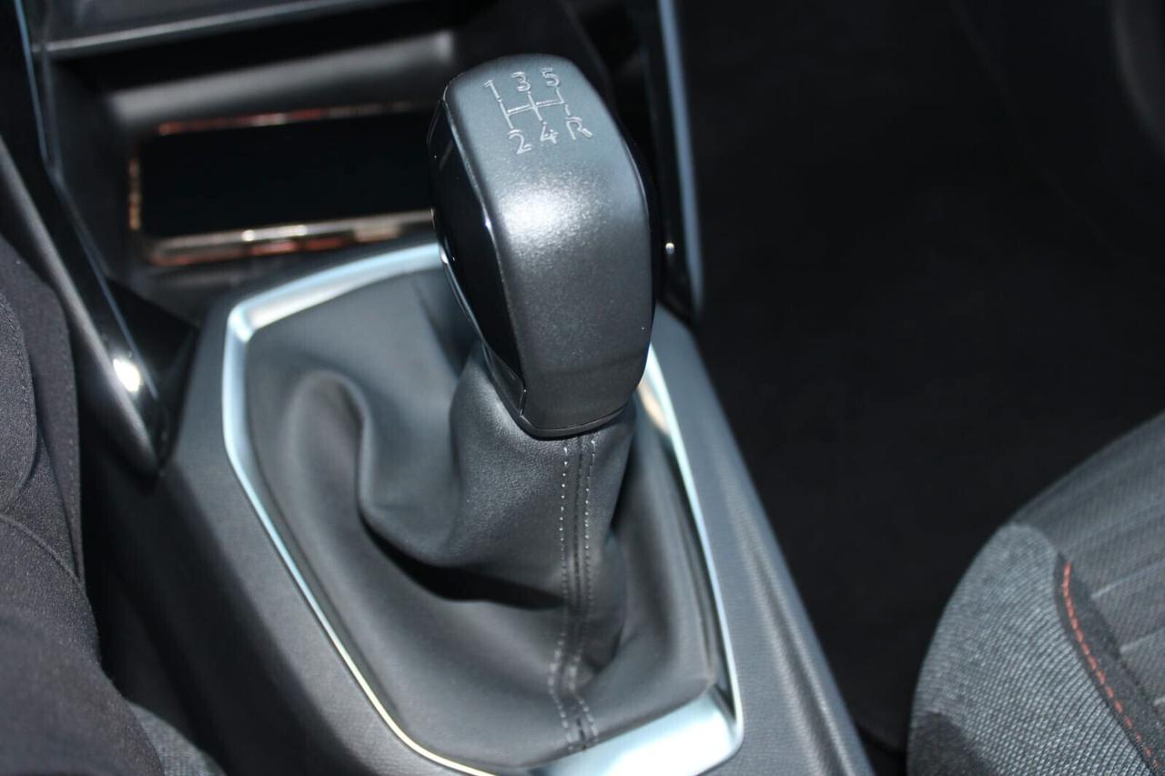 Peugeot 208 Tua A SOLI 142€ al mese