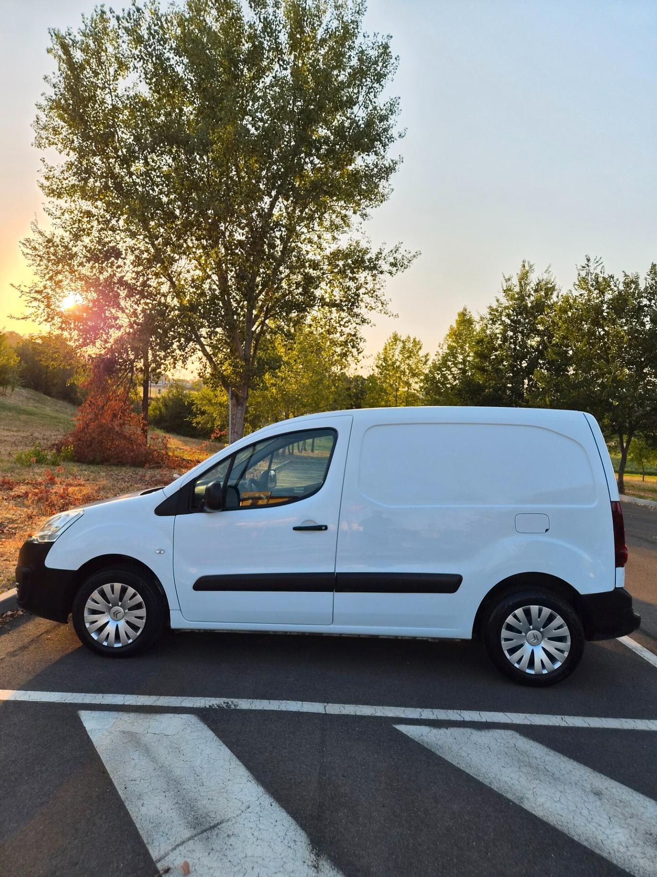 Citroen Berlingo BlueHDi 100 Van 3 posti Club L1