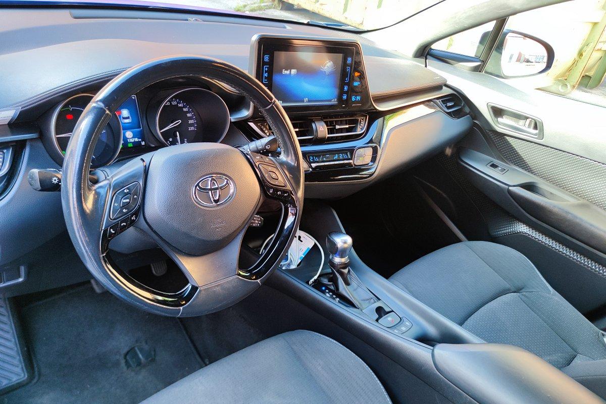 TOYOTA C-HR 1.8 Hybrid E-CVT Active