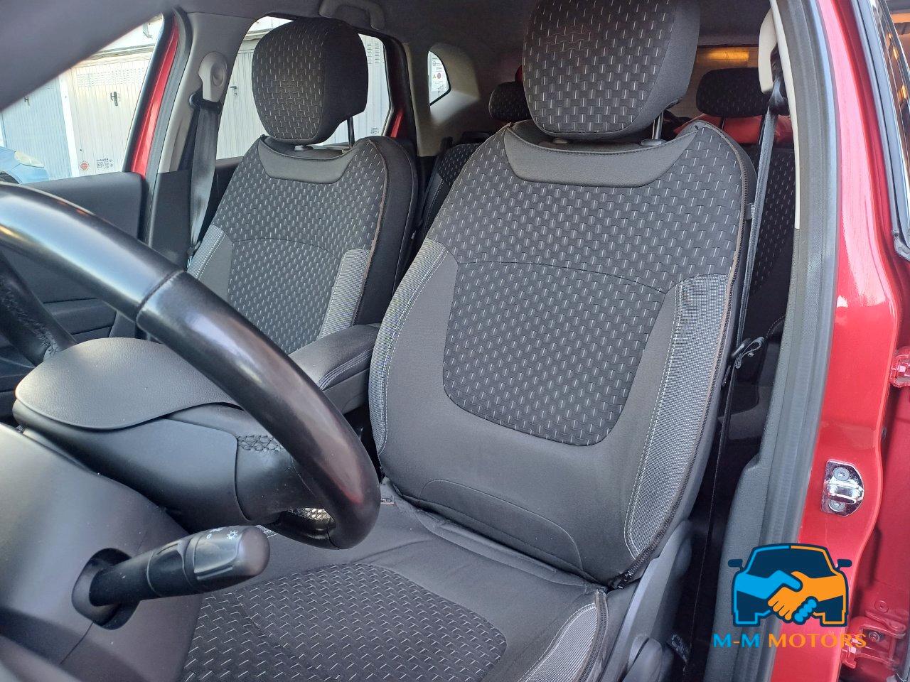 Renault Captur 0.9 tce Intens (energy r-link) 90cv E6