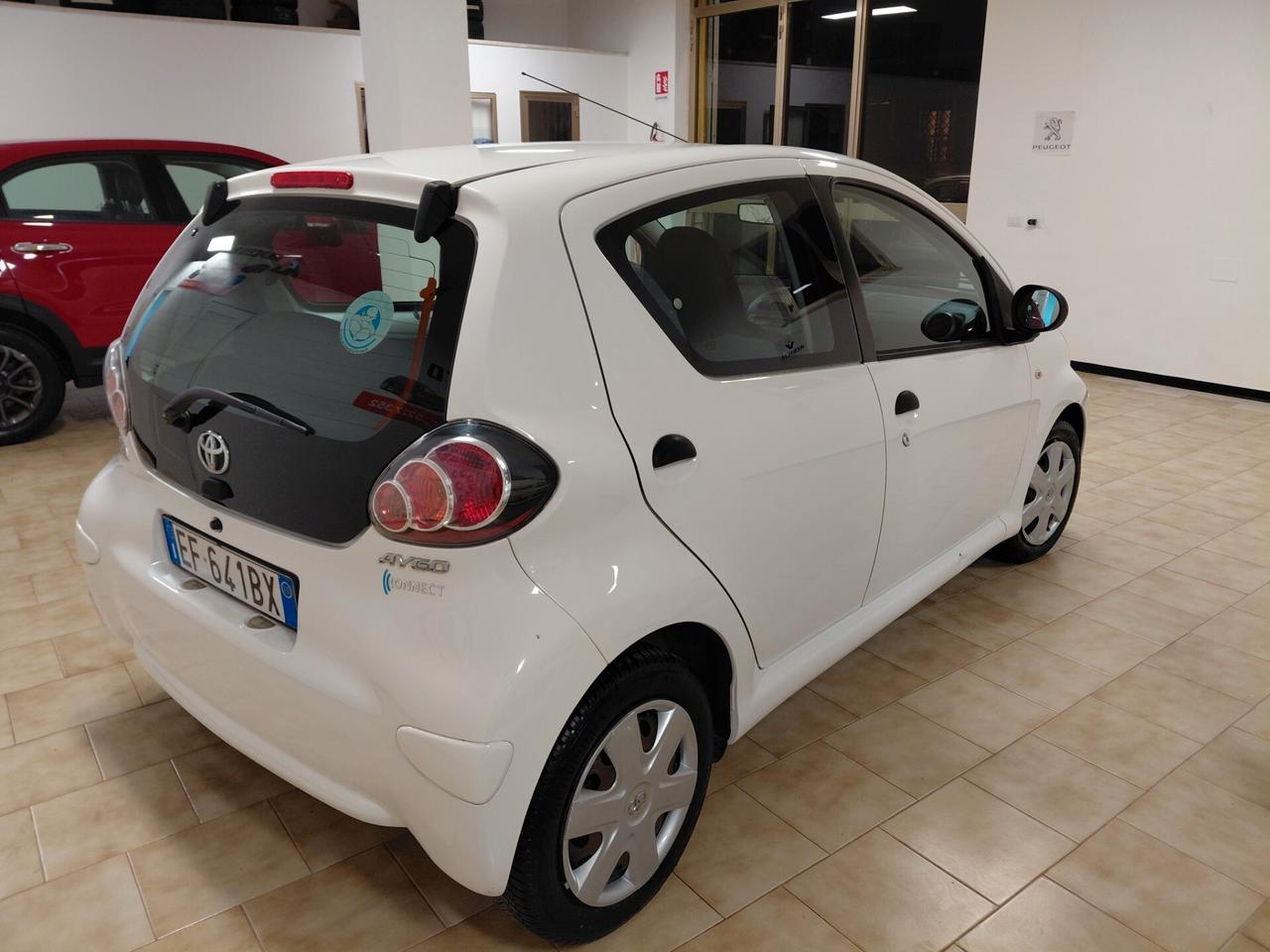 TOYOTA AYGO ANNO 2010 BZ 1.0 ADATTA NEOPATENTATI KM 167 MILA