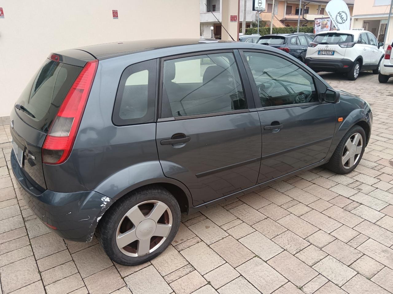 Ford Fiesta 1.4 TDCi 5p. Ghia