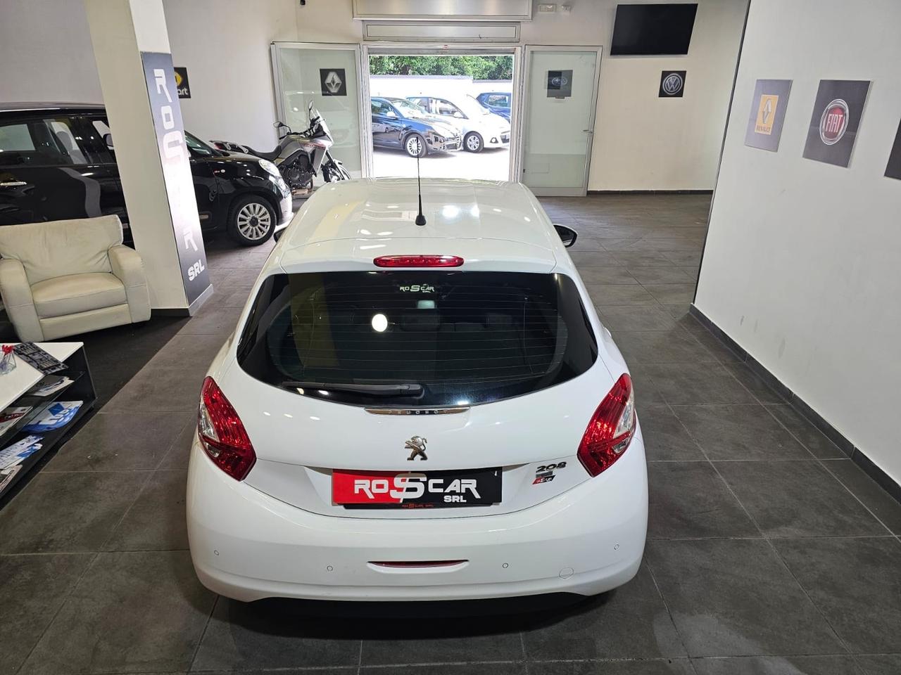 Peugeot 208 1.6 HDi 115 CV Allure 84.000km