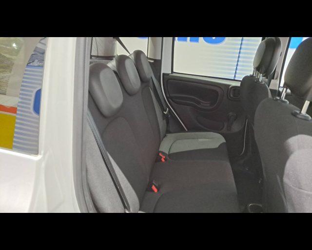 FIAT New Panda 1.0 firefly hybrid Cross s&s 70cv 5p.ti