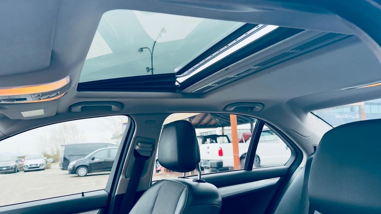 Mercedes-benz C 220 CDI BlueEFFICIENCY Avantgarde