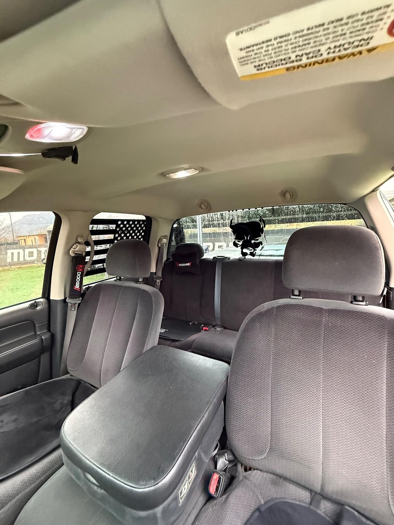 Dodge RAM 1500 4x4 4.7 MAGNUM AUTOCARRO