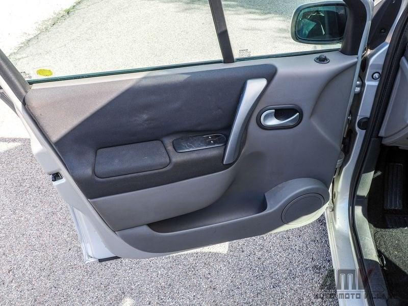 Renault Scénic 1.6 16V/105CV GPL DELLA CASA