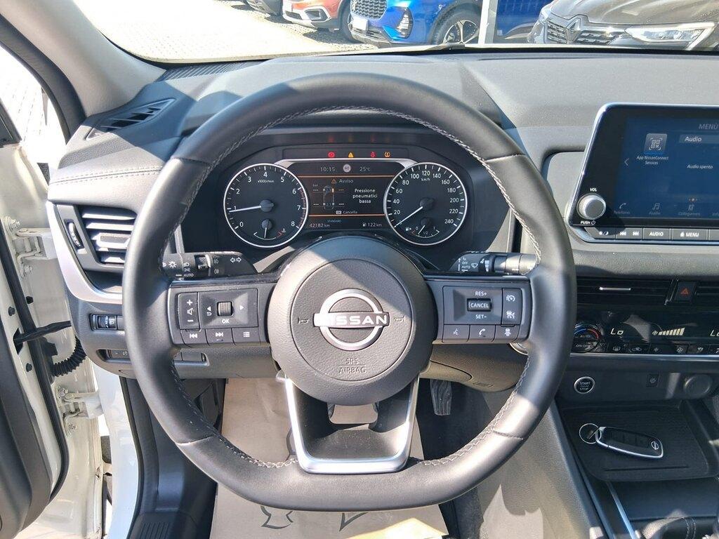 Nissan Qashqai 1.3 MILD HYBRID Business 2WD