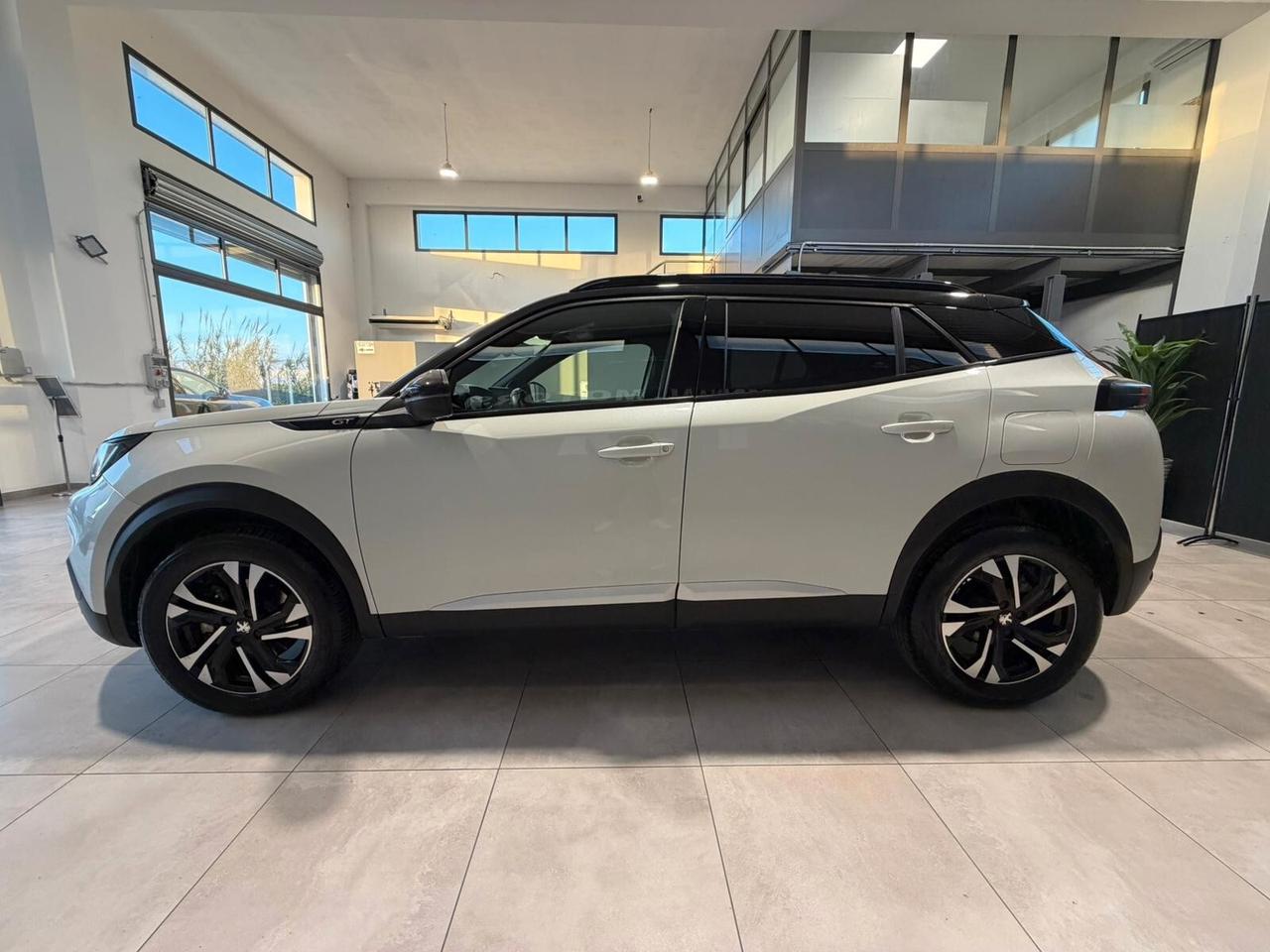 Peugeot 2008 BlueHDi 130 S&S EAT8 GT