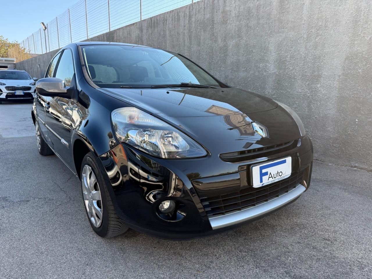 Renault Clio 1.1 75Cv GPL 20th Anniversario,117.000km,Navi,clima,DISTRIBUZIONE APPENA EFFETTUATA