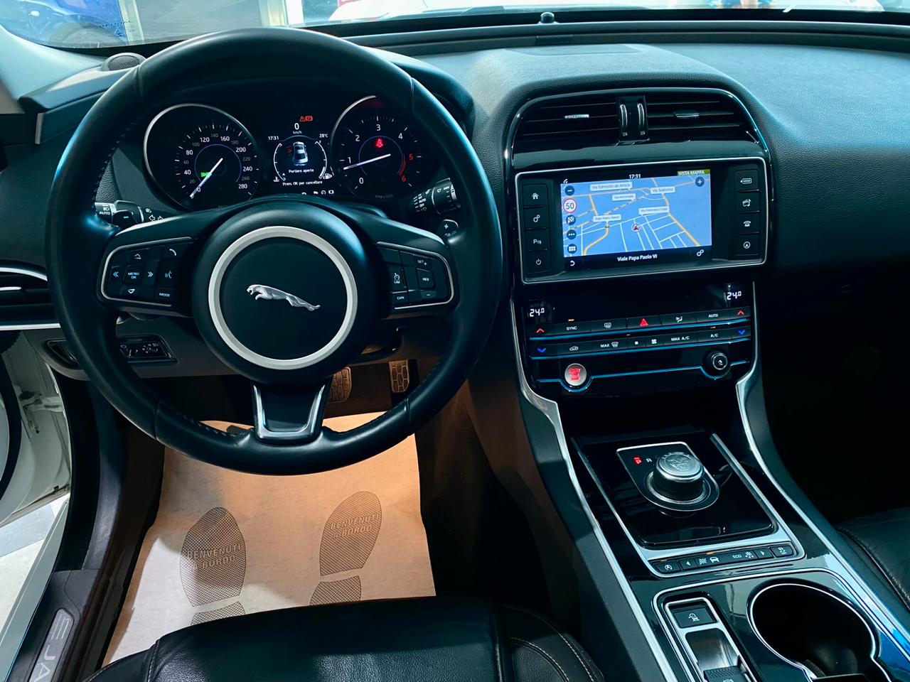 Jaguar XE 2.0 D 180 CV aut. Prestige-2017