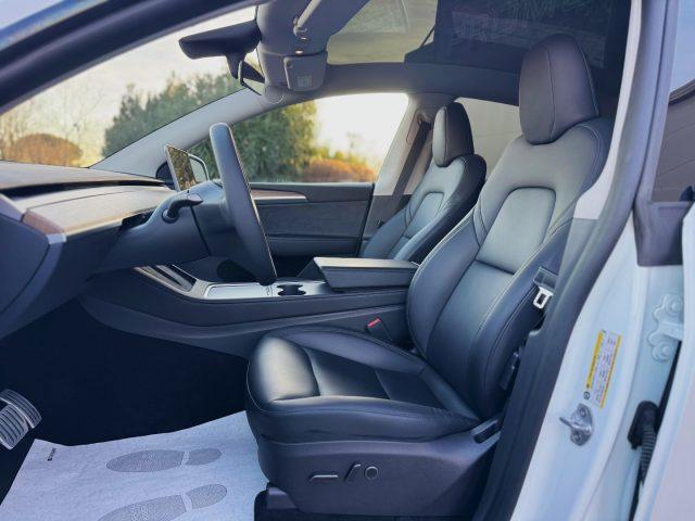 TESLA Model Y PERFORMANCE DUAL MOTOR AWD *UNIPROP*