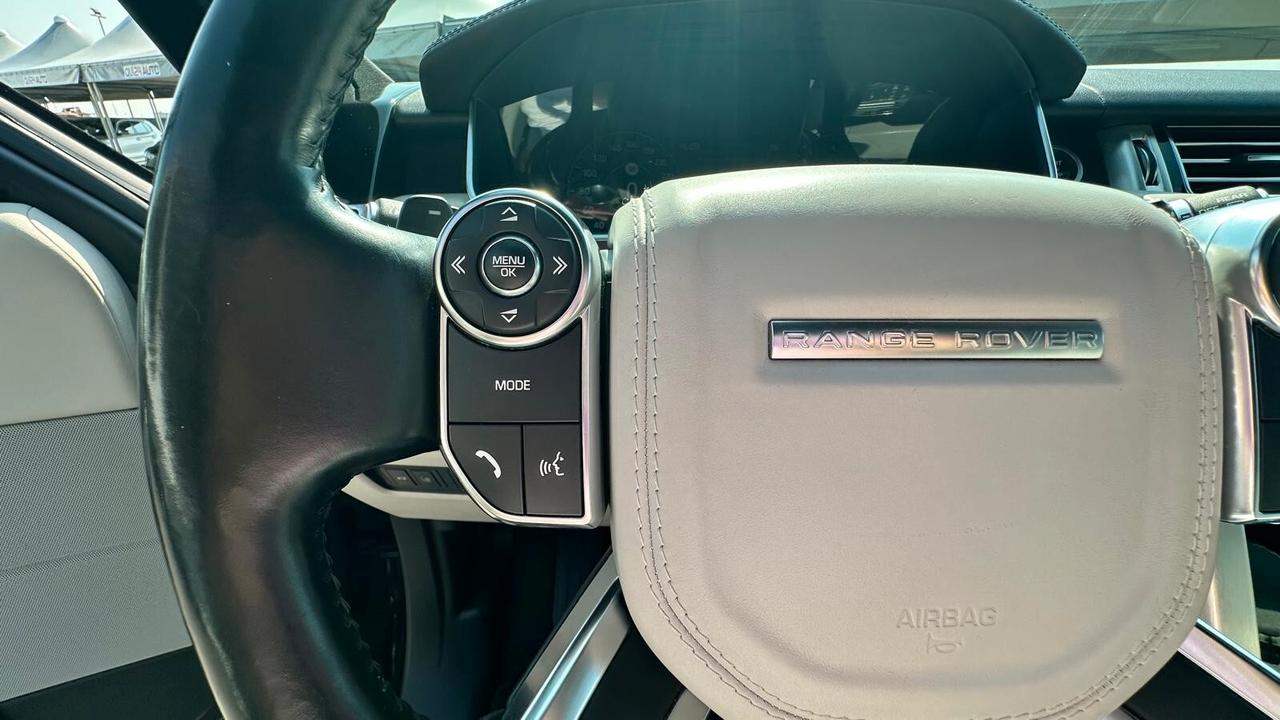 Land Rover Range 4.4 SDV8 Autobiography KM CERTIFICATI-UNICO PROPRIETARIO- SENZA VINCOLO DI FINANZIAMENTO