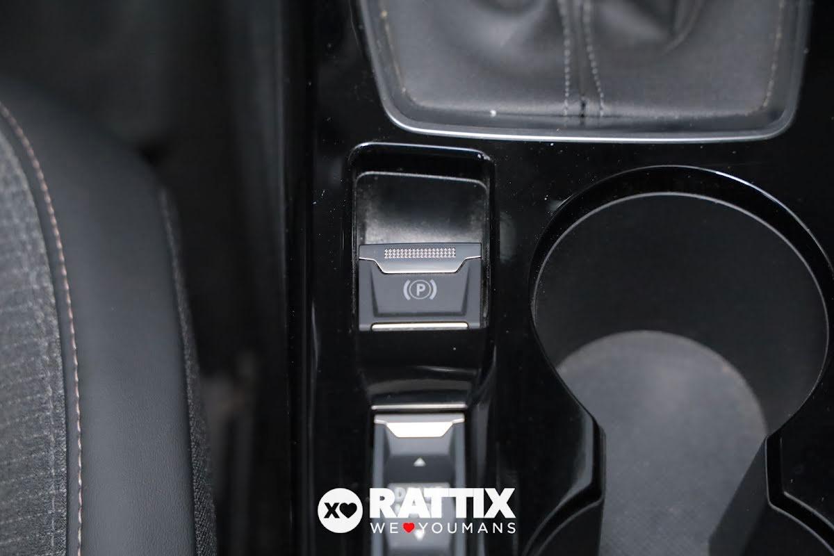 Peugeot 208 1.2 puretech 100CV Allure