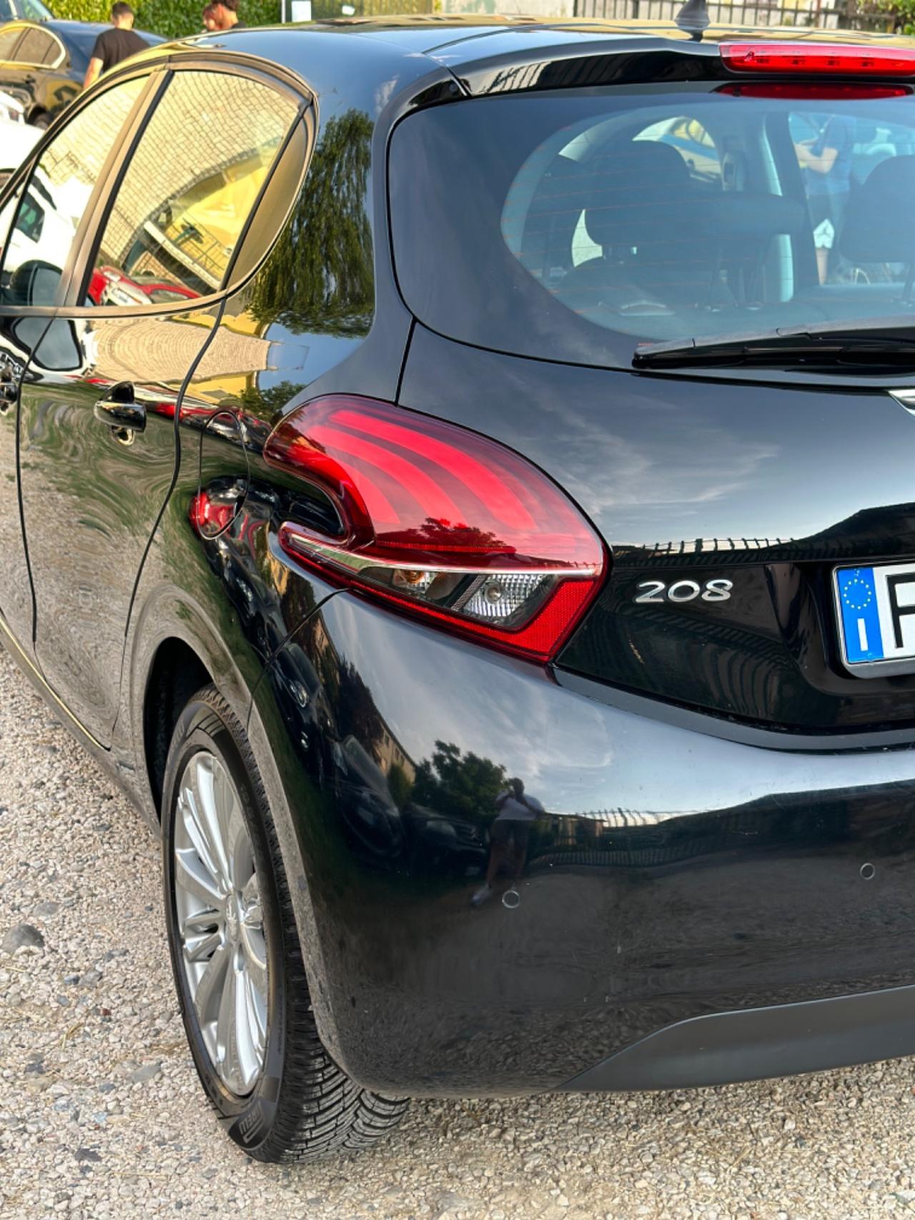 Peugeot 208 82 5P ALLURE NEOPAT KMCERT UNICOPR