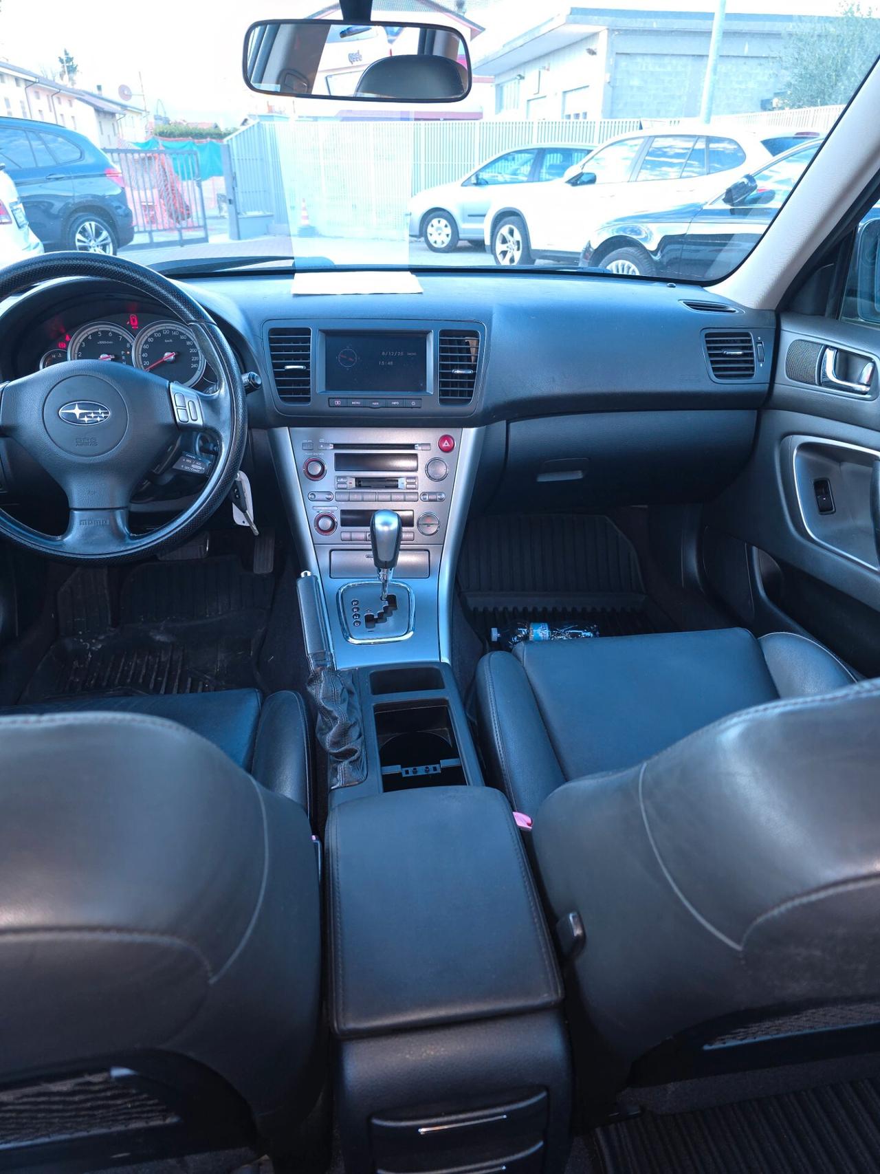 Subaru OUTBACK 3.0R 24V AT ZN