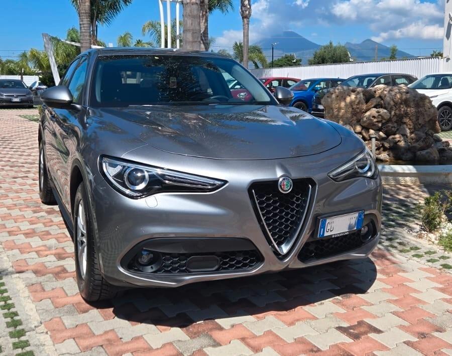 Alfa Romeo Stelvio 2.2 t Business Q4 190V auto Led Uff Italy Nav USB