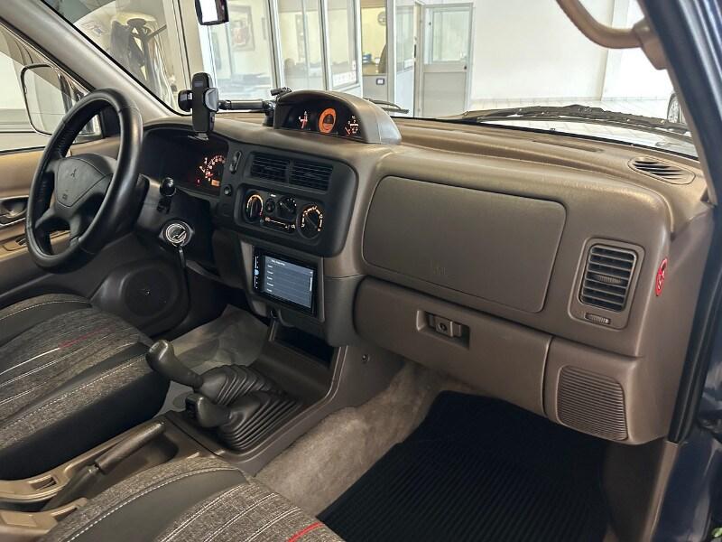 MITSUBISHI Pajero Sport Pajero Sport 3.0i V6 24...