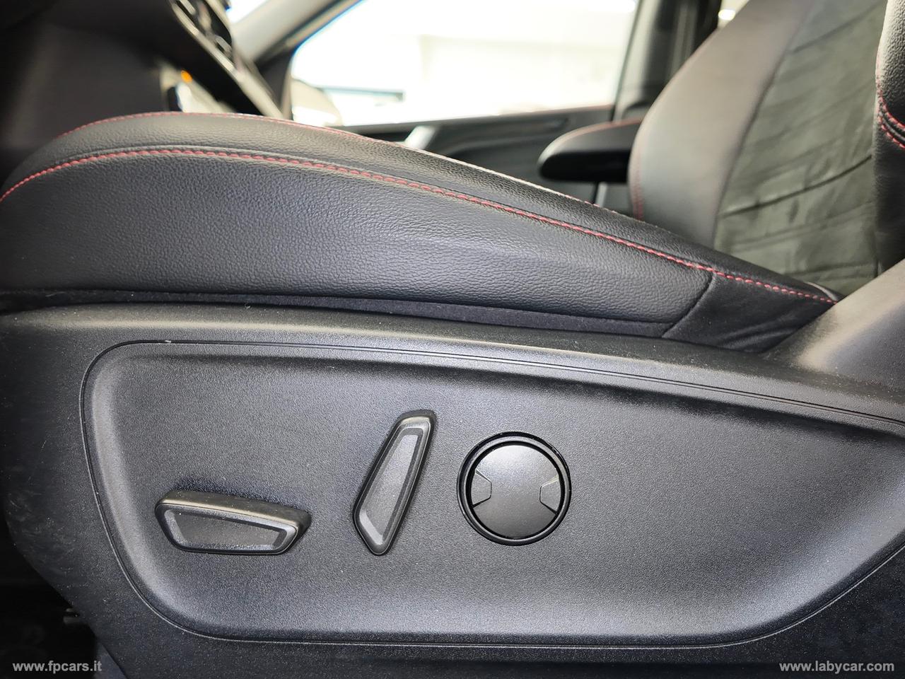 FORD Kuga 1.5 EcoBl. 120CV aut. 2WD ST-Line X