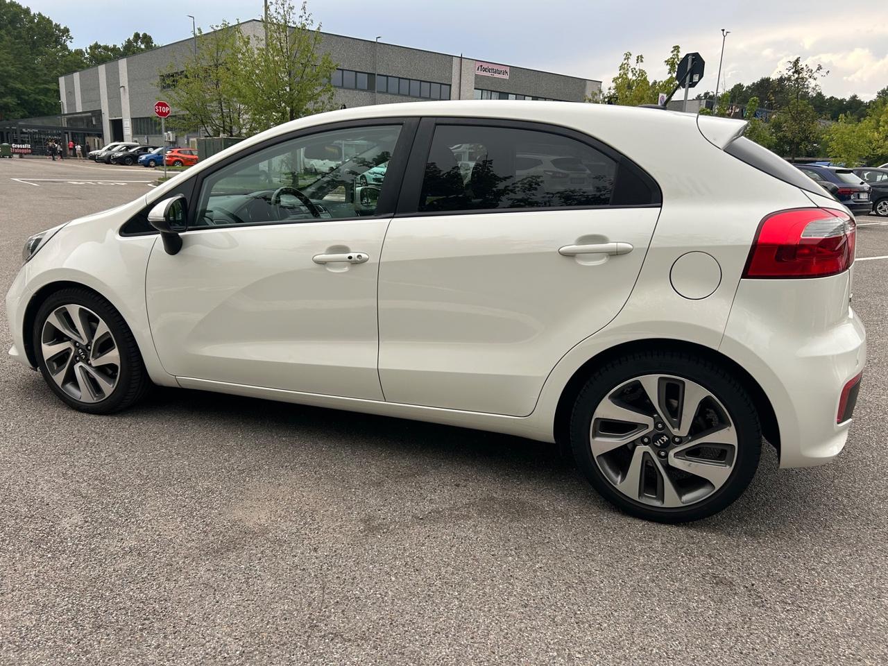 Kia Rio 1.4 CRDi 90CV 5 porte Cool