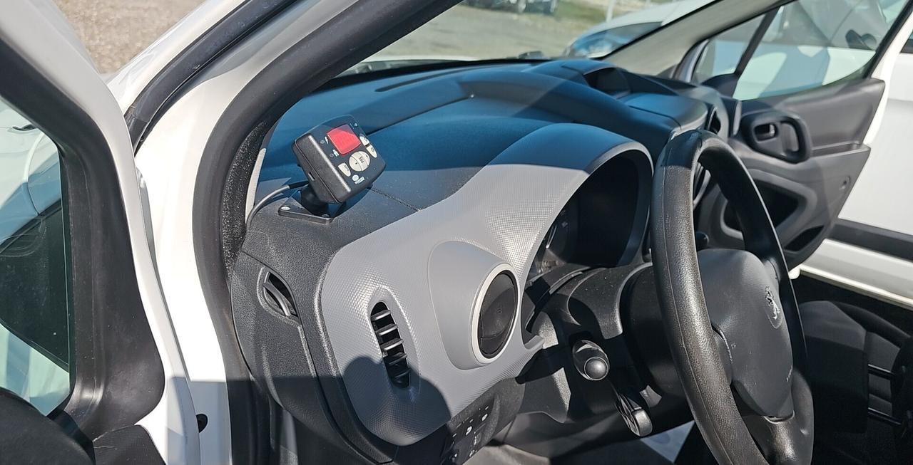 Peugeot Partner FURGONE CON FRIGO EURO6