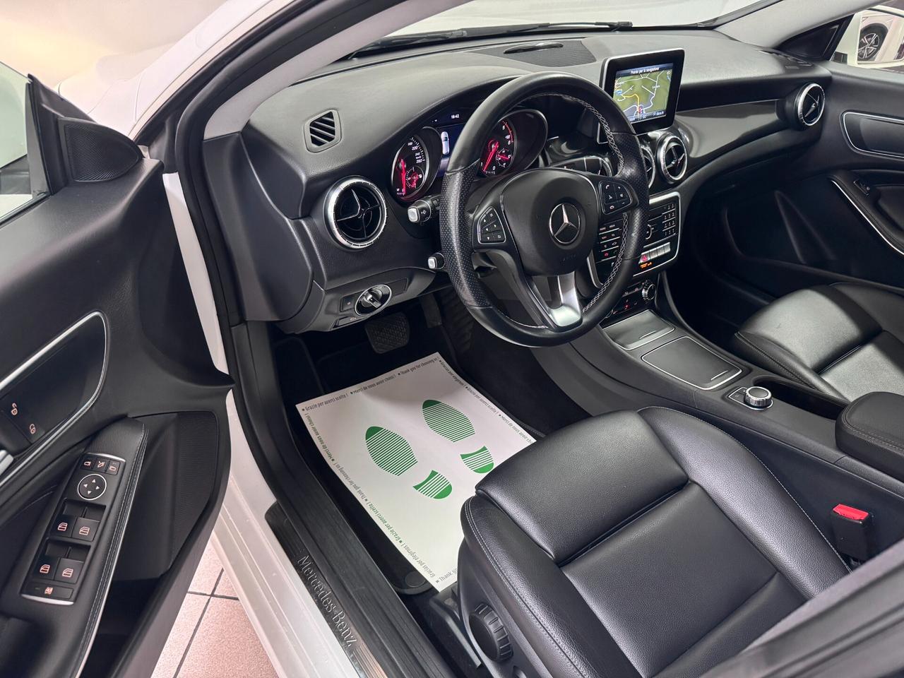 M.B. CLA Shooting Brake 200 d 4Matic Automatic
