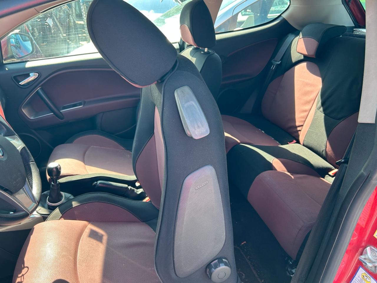 Alfa Romeo MiTo 1.3 JTDm 16V 90 CV Distinctive Sport Pack