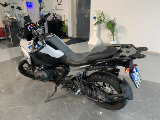 BMW R 1300 GS "AKRAPOVIC DESIGNED FOR BMW MOTORRAD"
