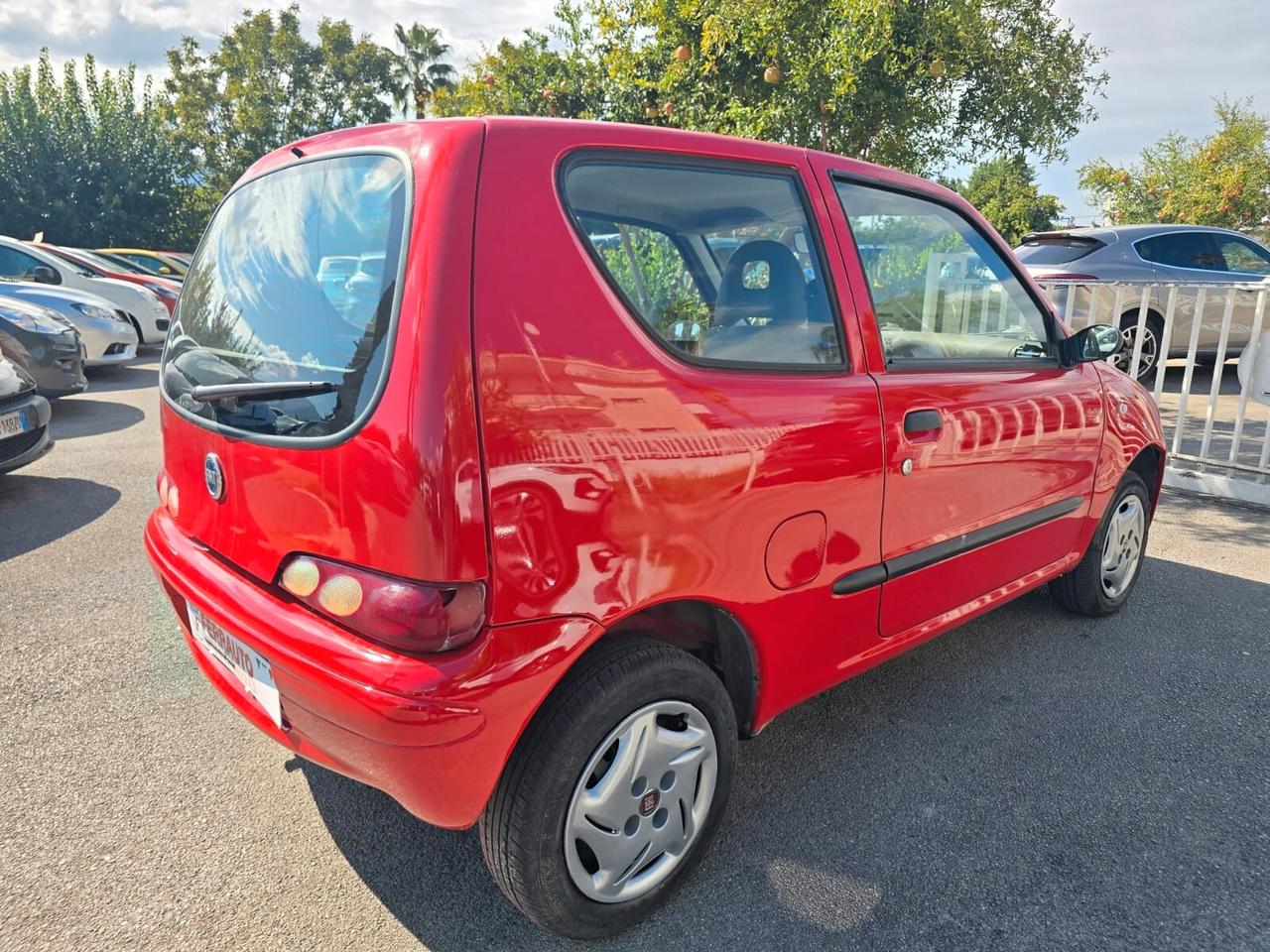 FIAT 600 1.0 BENZINA CON CLIMA NEOPATENTATI