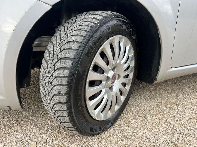 FIAT Punto 1.2 Easy 69cv LEGGI