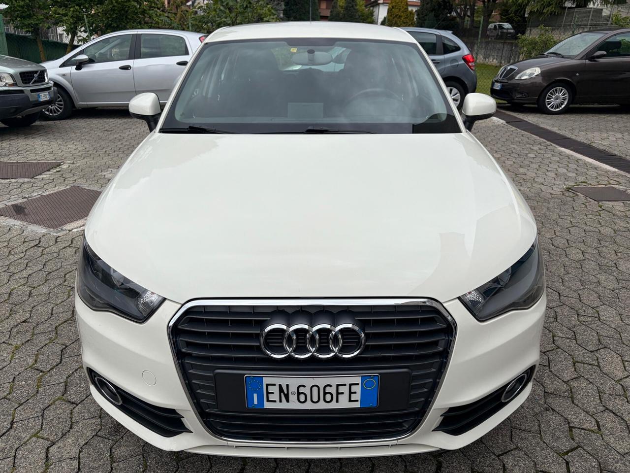 Audi A1 1.2 TFSI Attraction*NEOPATNETATI*EURO5