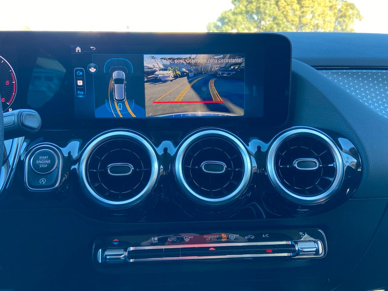 Mercedes-Benz GLA 180d Progressive Advanced auto