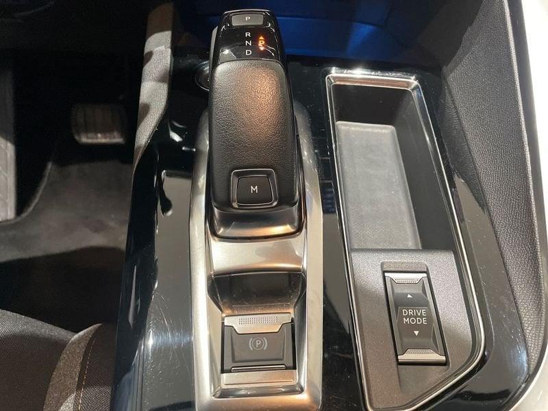 Peugeot 3008 1.5 bluehdi Active Pack s&s 130cv eat8