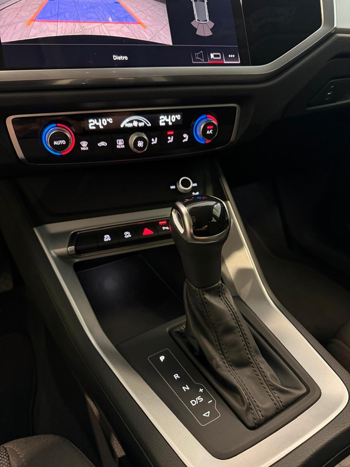 Audi Q3 35 TDI quattro S tronic Business Advanced
