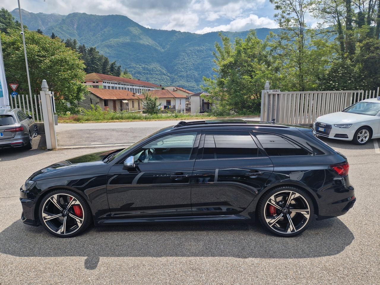 Audi A4 RS 4 Avant