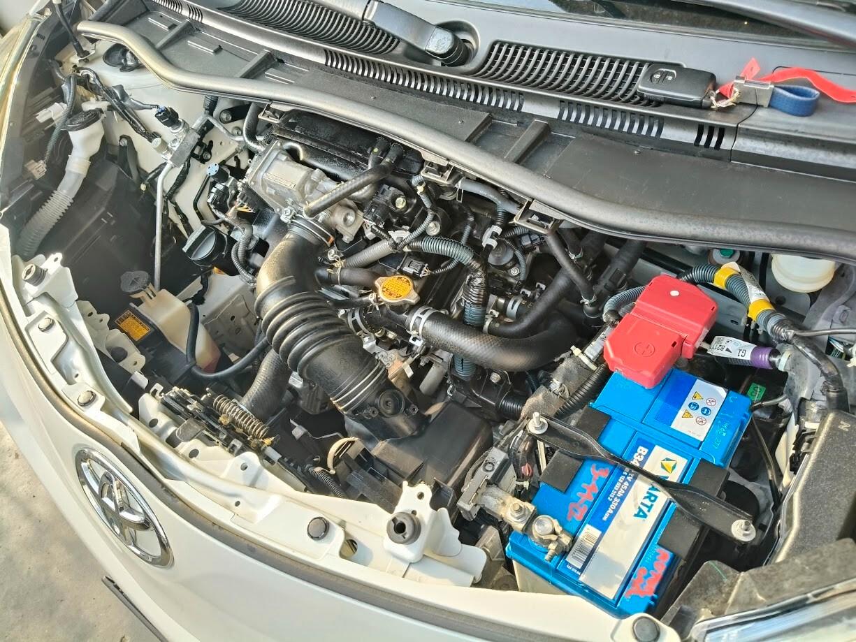 Toyota iQ 1.0 Sol CAMBIO AUTOMATICO POCHI KM