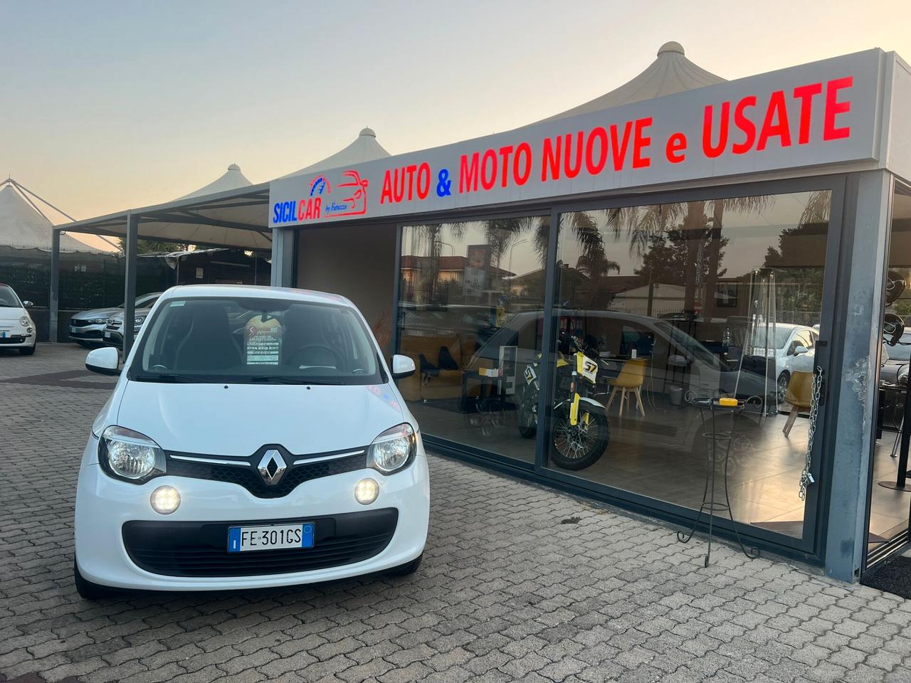 Renault Twingo SCe Lovely