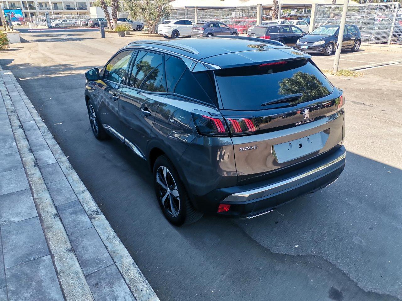 Peugeot 3008 3008 1.5 bluehdi Active Pack s&s 130cv eat8